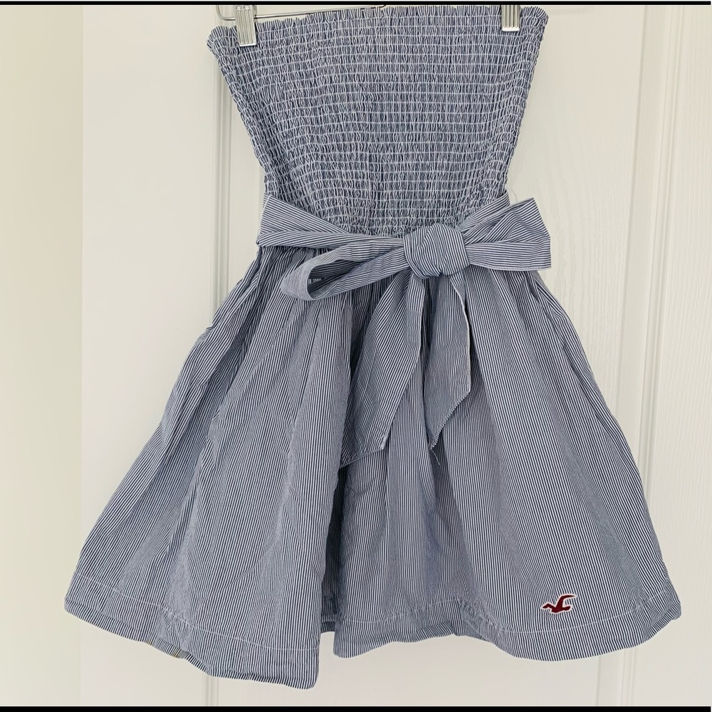 Hollister strapless skater dress Size M